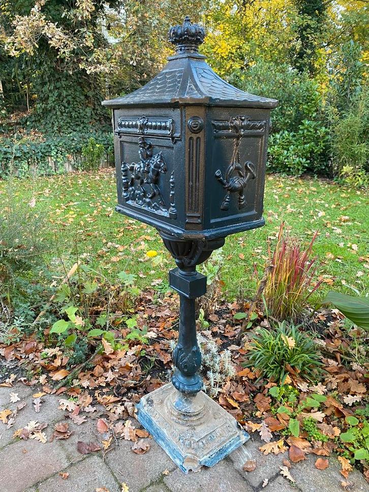Boîte aux lettres classique en fonte cheval et cavalier, Jardin & Terrasse, Boîtes aux lettres, Utilisé, Sur pied, Fer, Enlèvement