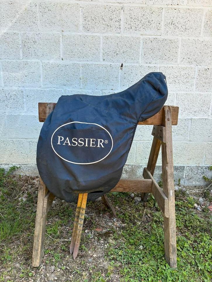 Springzadel, Animaux & Accessoires, Chevaux & Poneys | Selles, Comme neuf, Enlèvement