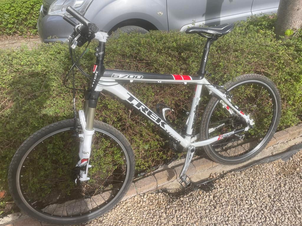 Trek 6700 Mountainbike in topstaat –direct klaar voor ritten, Vélos & Vélomoteurs, Enlèvement, Comme neuf, 26 pouces