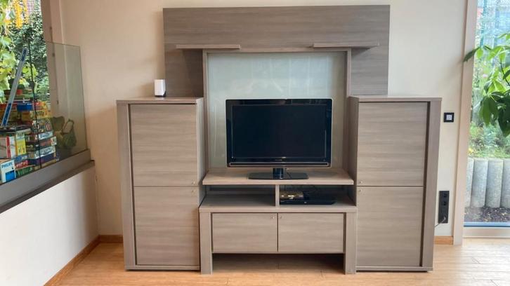 TV meubel met twee grote zijkasten, Huis en Inrichting, Kasten |Televisiemeubels, Gebruikt, 150 tot 200 cm, 150 tot 200 cm, 50 tot 75 cm