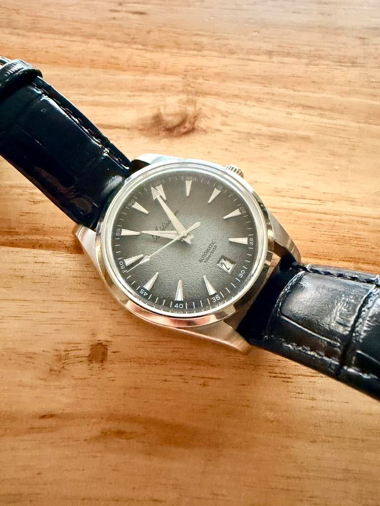 Montre automatique Addiesdive, Bijoux, Sacs & Beauté, Montres | Anciennes | Antiquités, Enlèvement