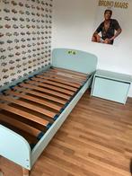 Houten eenpersoonsbed 90x200 incl lattenbodem en nachtkastje, Kinderen en Baby's, Ophalen, 180 cm of meer, 85 tot 100 cm, Lattenbodem