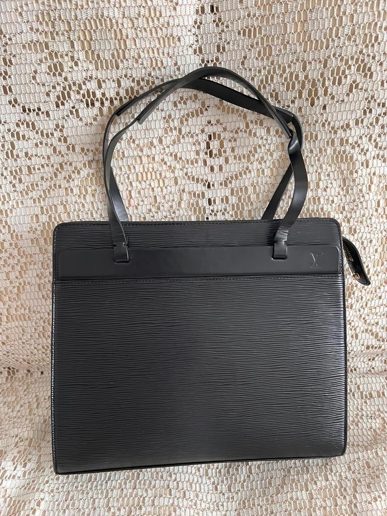 Sac LOUIS VUITTON modèle Croisette cuir épi, Enlèvement ou Envoi, Comme neuf, Noir