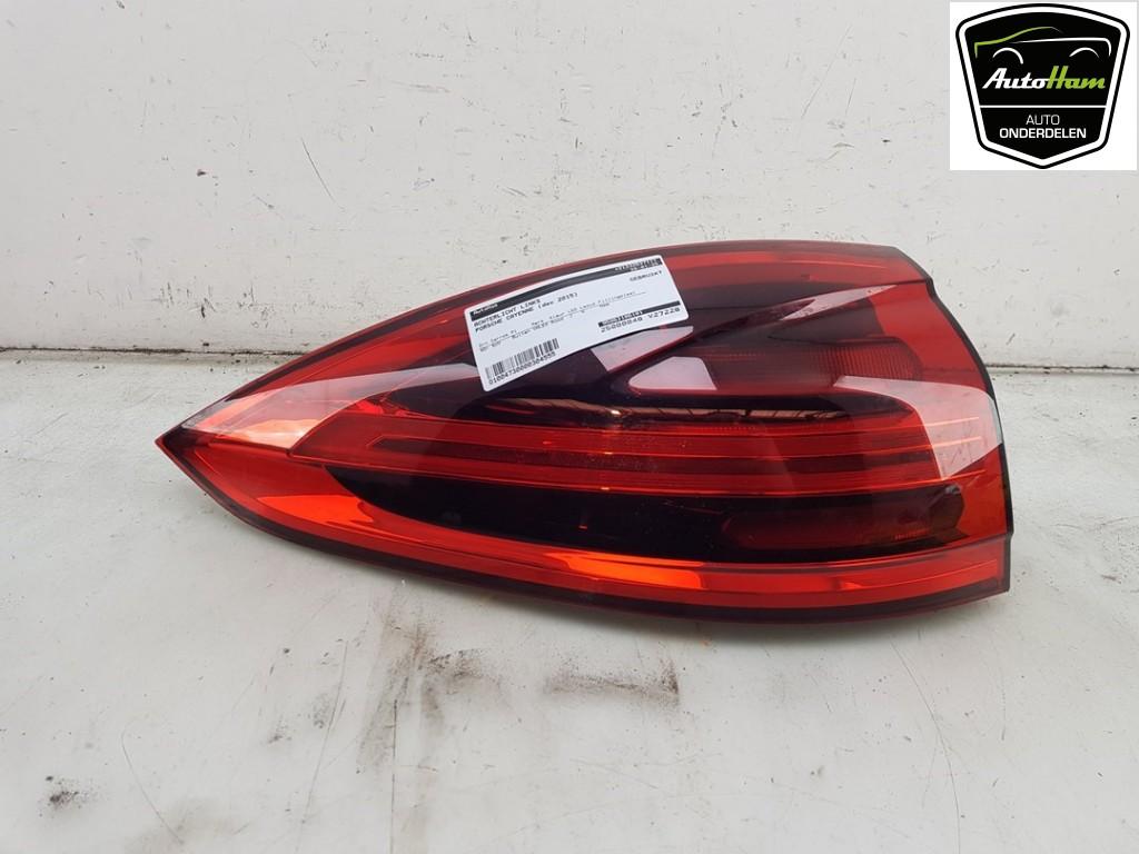 ACHTERLICHT LINKS Porsche Cayenne II (92A) (01-2010/12-2018), Gebruikt, Valeo, Porsche, 100, rue de Courcelles
75017  Paris, FR