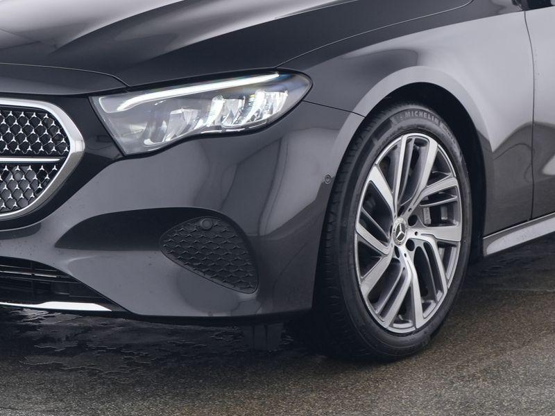Mercedes-Benz E-klasse 300 e break Luxury Line | Head-Up Dis, Auto's, Automaat, https://public.car-pass.be/vhr/76f01784-79c5-4a64-b9fd-09c1b7116f41