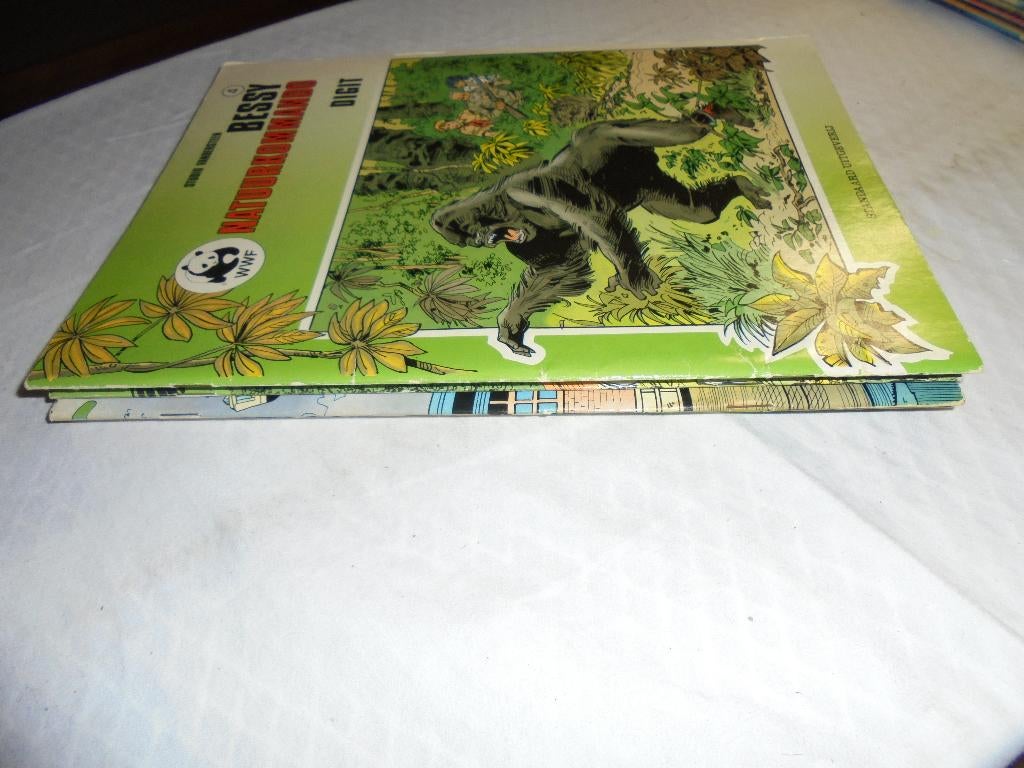 Strips Bessy natuurkommando, Meerdere stripboeken, Ophalen of Verzenden, Gelezen, Willy Vandersteen