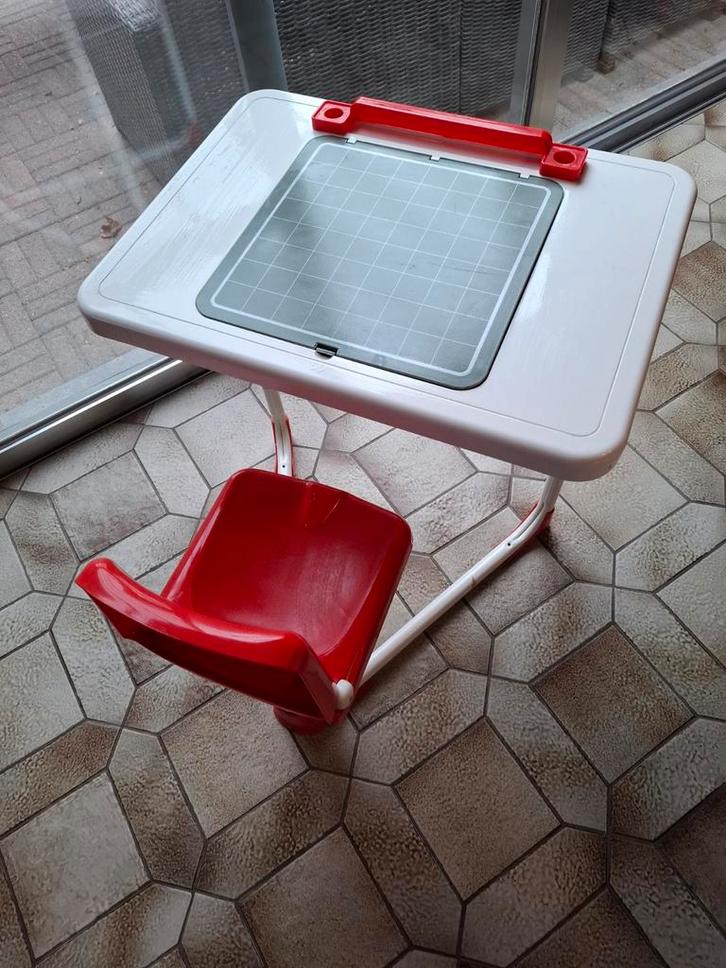 Speelgoedbankje,bureau, Kinderen en Baby's, Speelgoed | Speeltafels, Ophalen