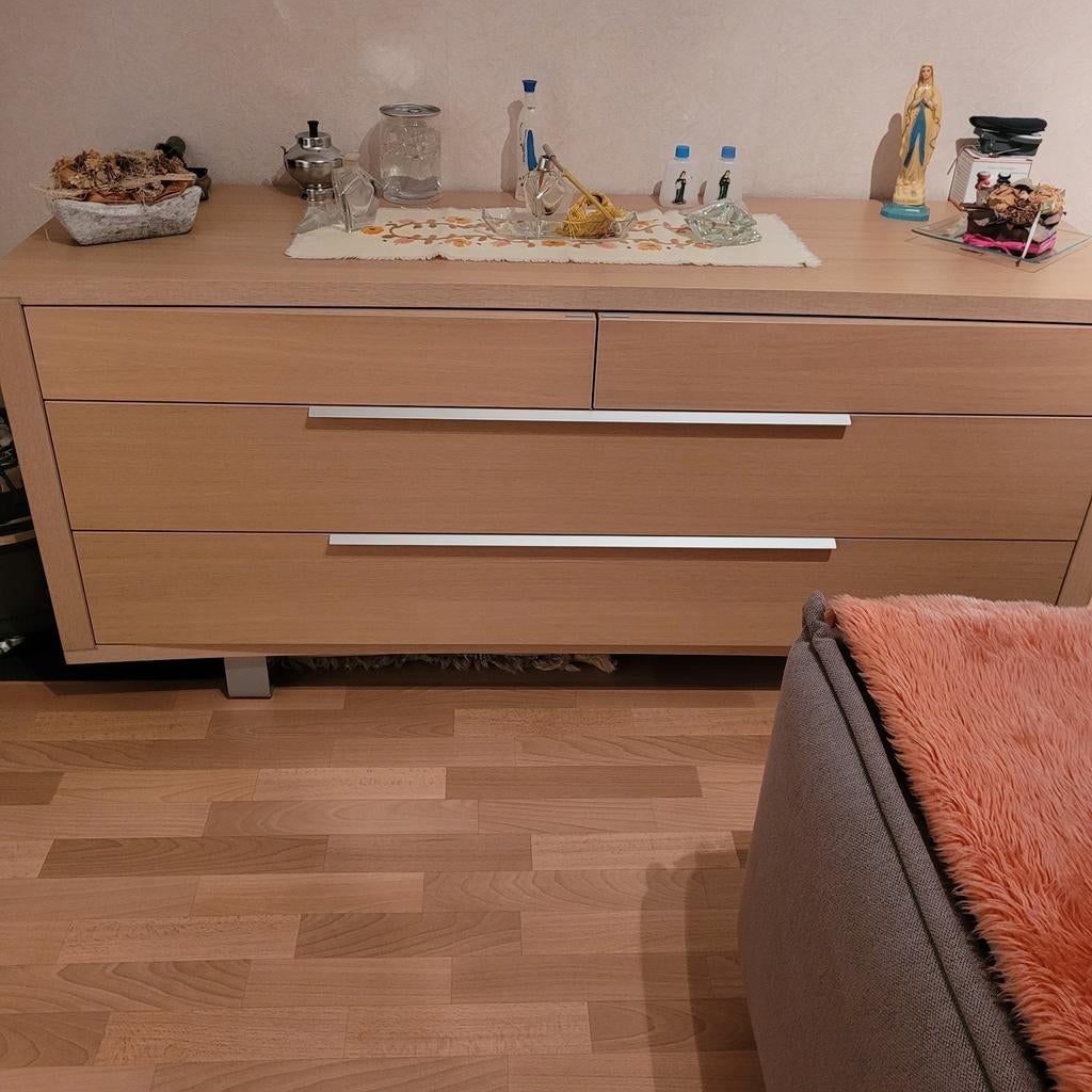 Commode et 2 tables de chevet en bois de hêtre, Enlèvement