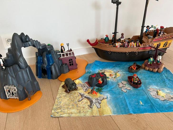 Gros lot Playmobil Pirates – bateau + île + accessoires, Enfants & Bébés, Jouets | Playmobil, Utilisé, Ensemble complet, Enlèvement ou Envoi