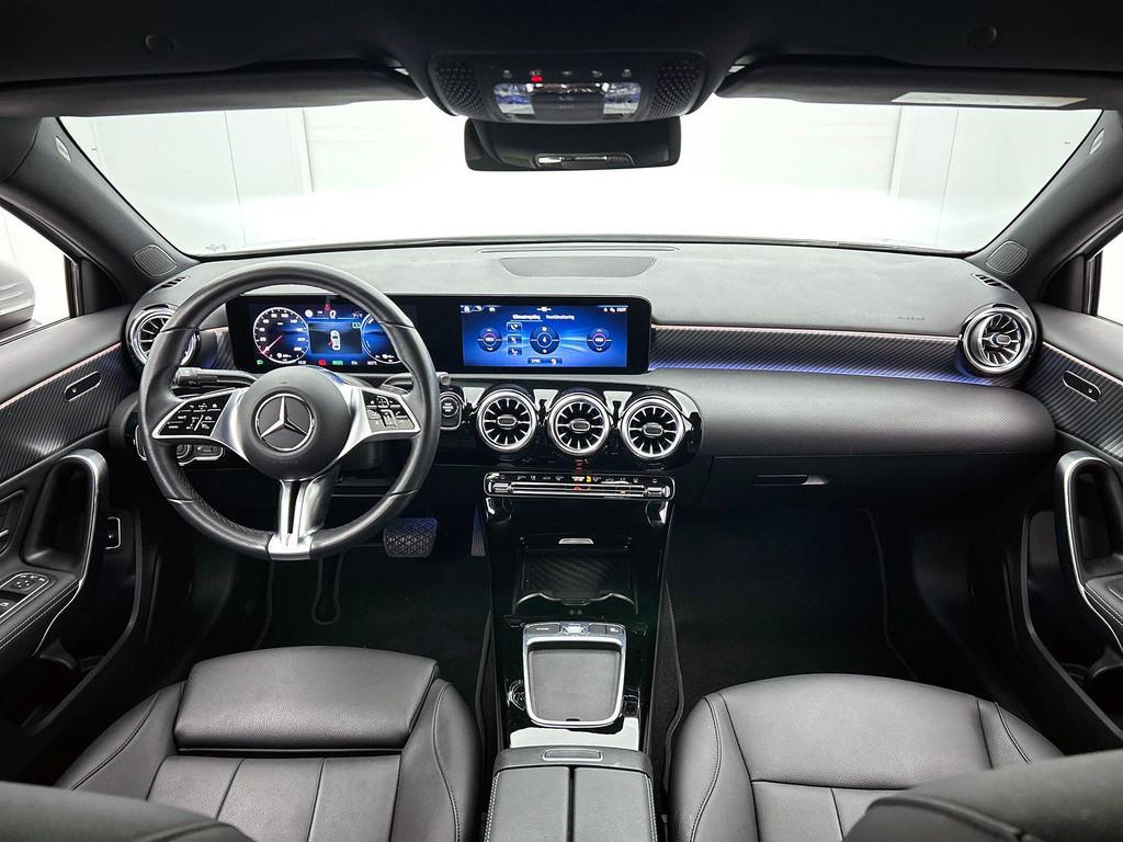 Mercedes-Benz A-klasse 250 e Berline Luxury Line | Trekhaak, 4 deurs, Stof, Gebruikt, Euro 6