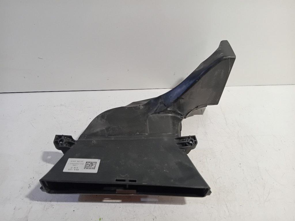 Luchtinlaat Audi Q5, Onderdelen@venauto.nl, Van der Ven Autorecycling B.V., Gebruikt, Ettenseweg 76, 4706 PB Roosendaal, The Netherlands