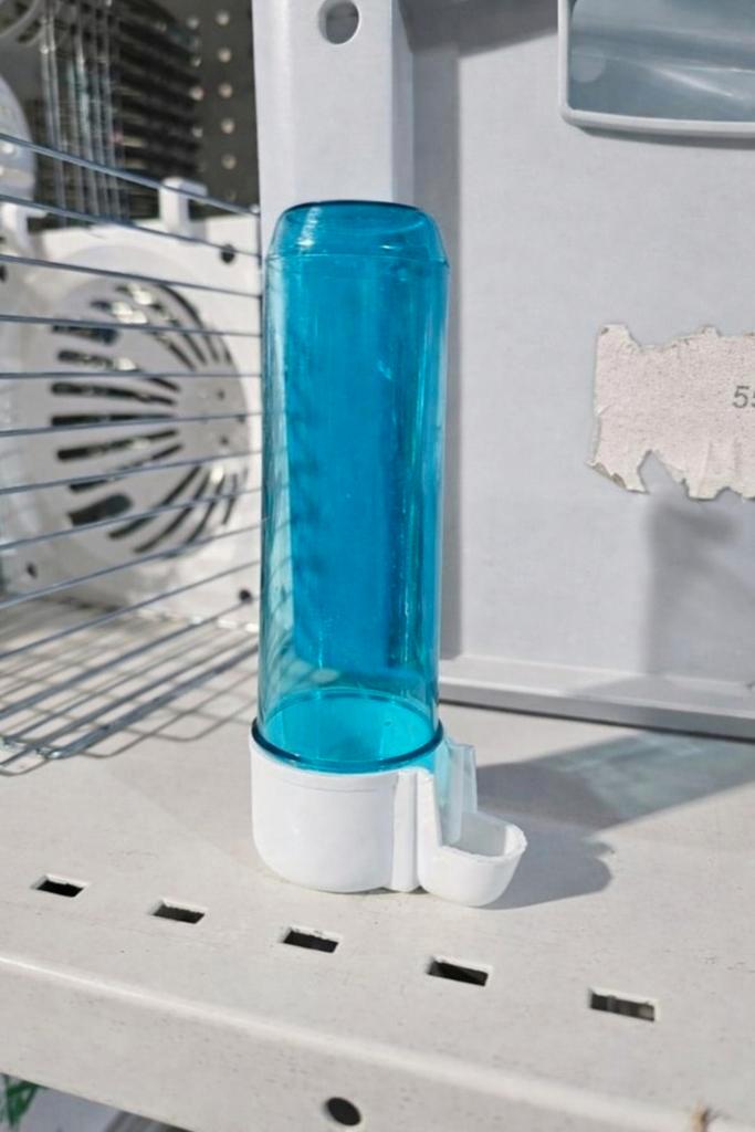 Drinkfontein 100ml ( Championfontein nr 3 ) Wit - Blauw, Dieren en Toebehoren, Vogels | Toebehoren, Ophalen