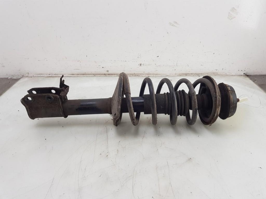 AMORTISSEUR OU ABSORBEUR DE CHOC AVANT DROIT Sandero I (BS), Dacia, Renault Deutschland AG, Utilisé, Peter-Huppertz-Straße 5
51063  Köln, DE