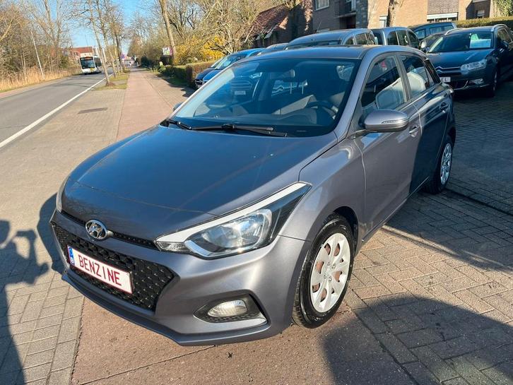 Hyundai i20 1.2i / 150.518 km / benzine, Autos, Hyundai, Entreprise, Achat, i20, ABS, Airbags, Air conditionné, Ordinateur de bord