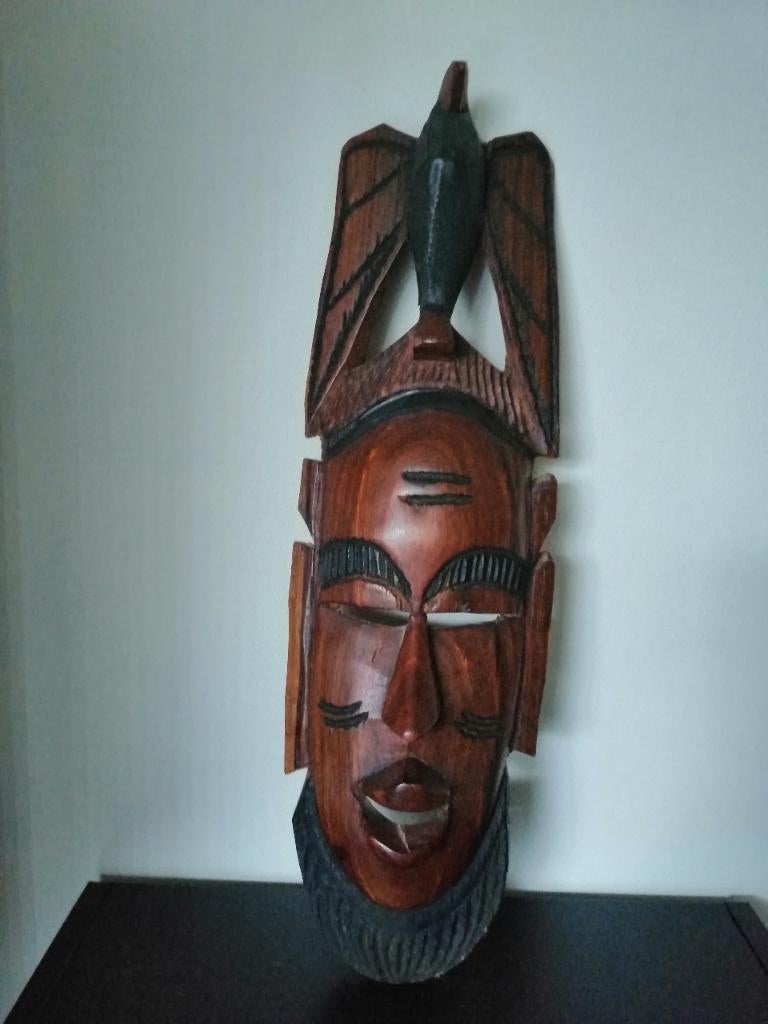 Masque africain, Enlèvement