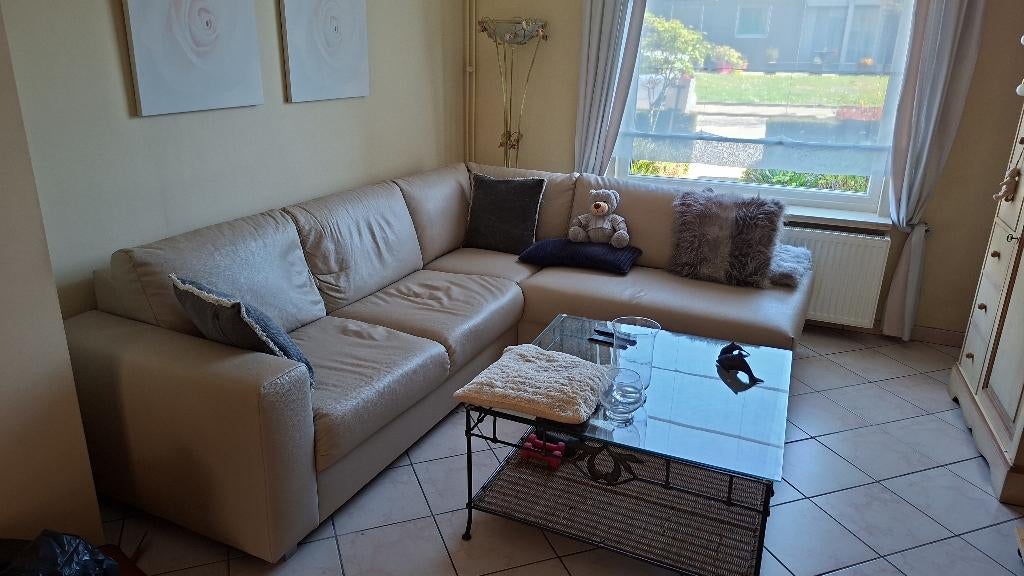 Hoeksalon beige lederlook, Huis en Inrichting, Ophalen, 250 tot 300 cm, Gebruikt, Hoekbank