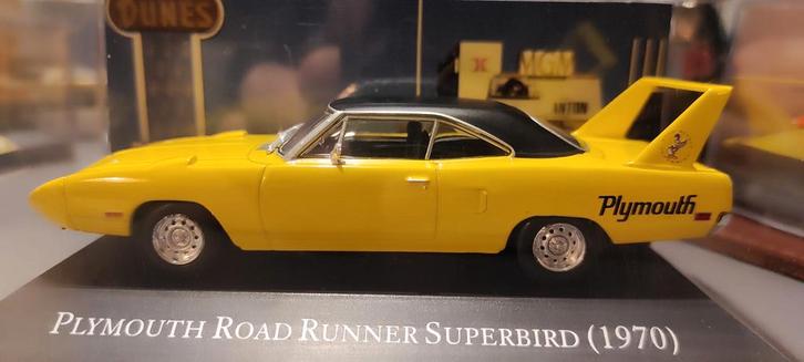 Plymouth Road Runner Superbird 1970 1:43 in vitrinedoosje, Hobby en Vrije tijd, Modelauto's | 1:43, Ophalen of Verzenden