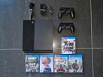 Sony PlayStation 4 - 2 Originele Controllers - 5 Topgames, Ophalen, Zo goed als nieuw, Met 2 controllers, Met games