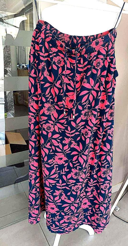 Belle longue jupe, Vêtements | Femmes, Jupes, Neuf, Taille 42/44 (L), Autres couleurs, Enlèvement ou Envoi