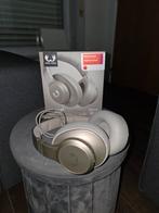 WIRELESS OVER-EAR HEADPHONES, Ophalen