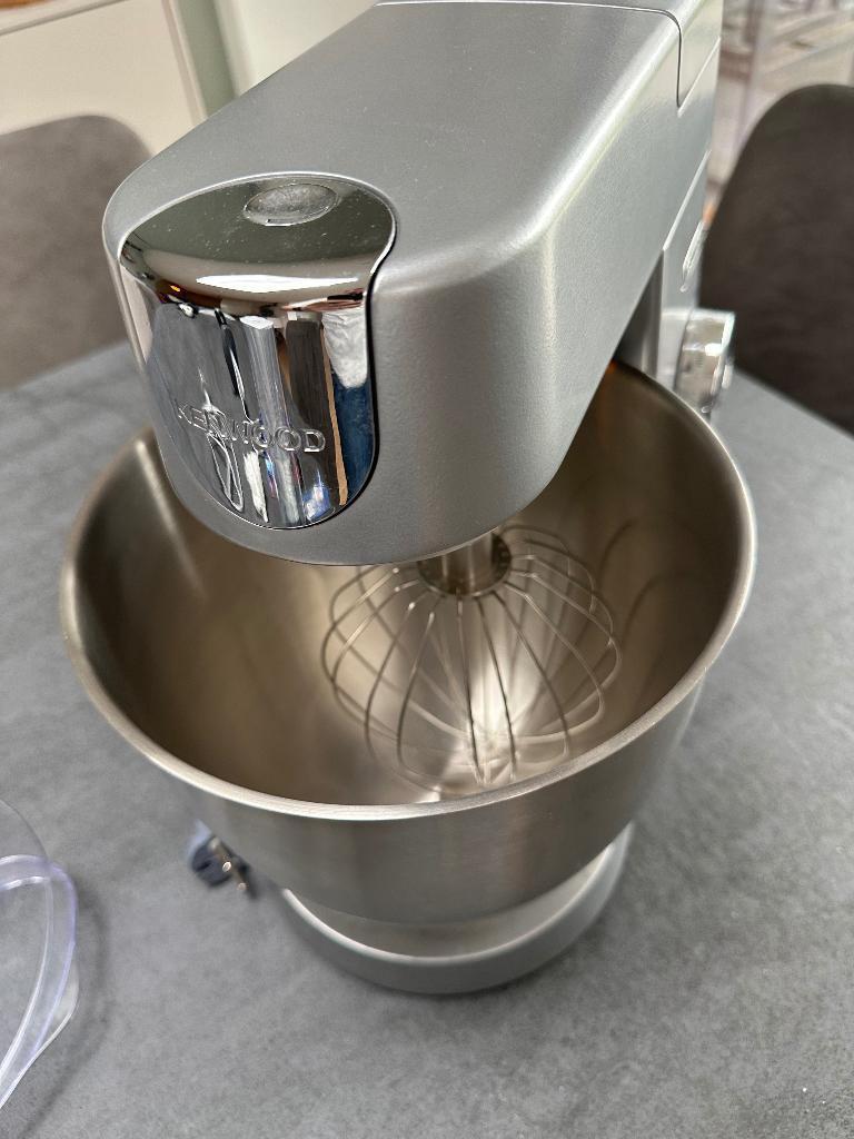 Robot pâtissier Kenwood Chef XL 1200W – Très bon état, Electroménager, Résiste au lave-vaisselle, Enlèvement, Utilisé, 4 litres ou plus