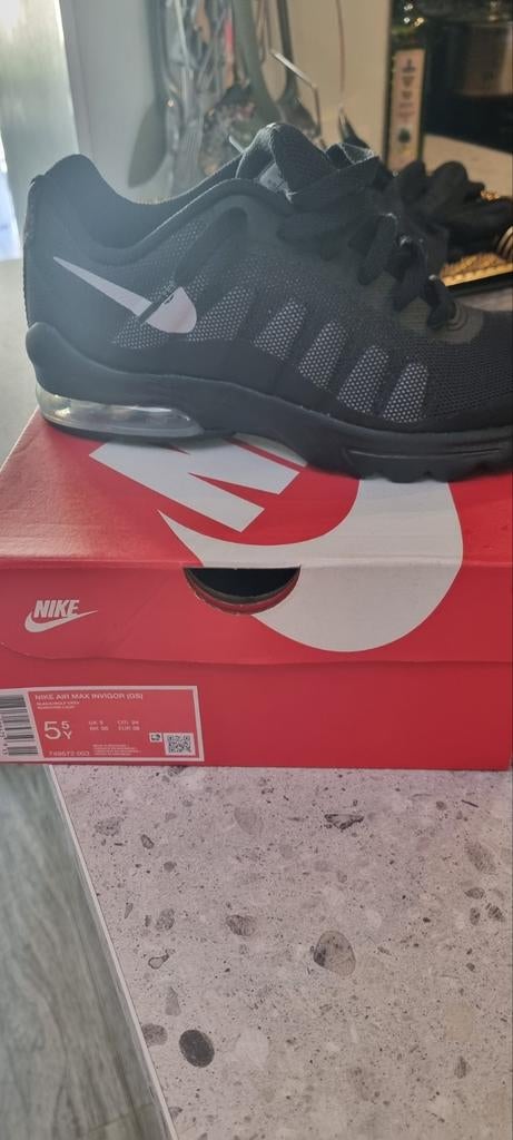 Basket nike, Sports & Fitness