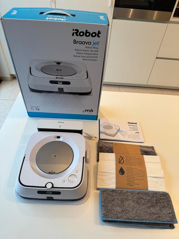 Irobot Braava Jet dweilrobot + accesoires en doos, Huis en Inrichting, Schoonmaakartikelen, Ophalen