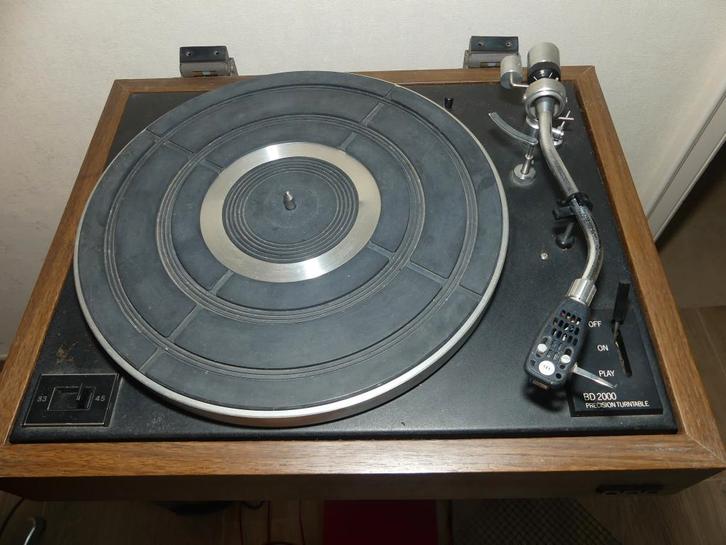tourne-disque CEC BD2000, TV, Hi-fi & Vidéo, Tourne-disques, Utilisé, Tourne-disque, Autres marques, Automatique, Enlèvement