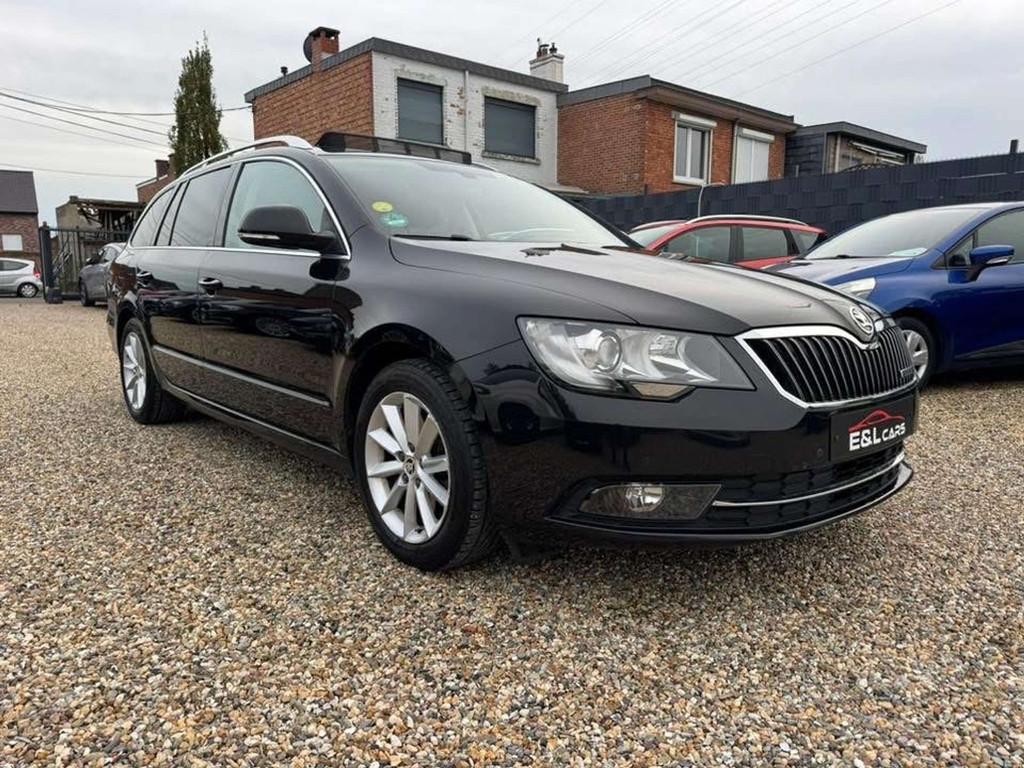 Skoda Superb Superb SW 1.6 CR TDi GreenLine *Garantie 12 moi, Auto's, Skoda, Euro 5, Gebruikt, Zwart, 4 cilinders