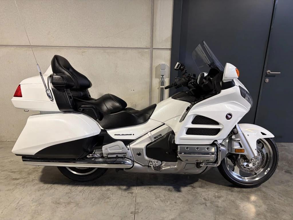Honda GL 1800 Goldwing in topstaat, Motos, Tourisme, Entreprise, Plus de 35 kW, 1800 cm³