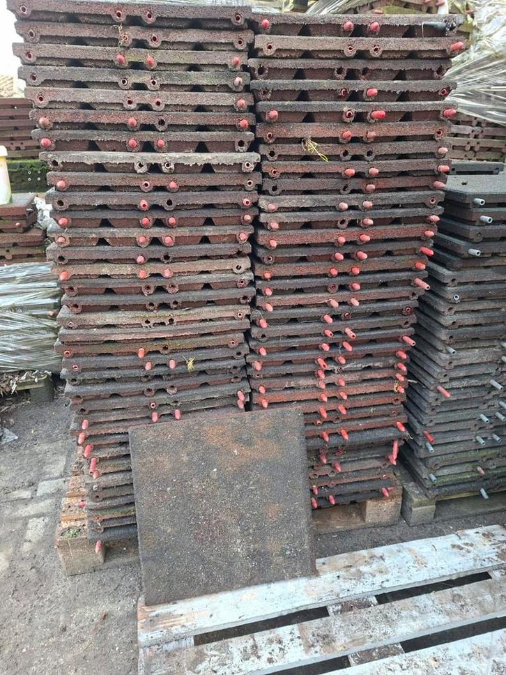 130 rubberen tegels 50x50x4.5 cm staltegels stalmatten, Animaux & Accessoires, Box & Pâturages