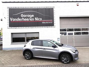 Peugeot 208 e-208 50kWh Allure CARPLAY,NAVI,CAMERA,CRUISE,BL beschikbaar voor biedingen