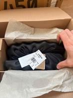 Yeezy 450 - maat 42,5, Ophalen, Zo goed als nieuw