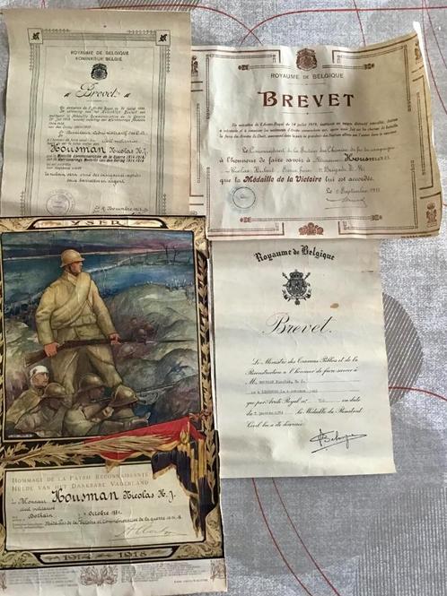 Lot de 4 brevets ww1 et 2, Verzamelen, Militaria | Algemeen, Landmacht, Ophalen of Verzenden