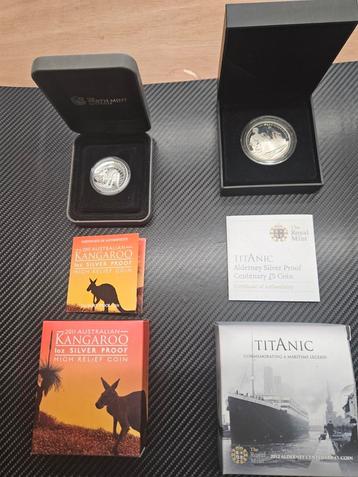 2 prachtige zilver munten  beschikbaar voor biedingen