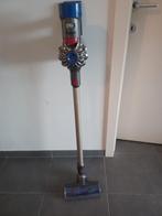 Dyson v8, Elektronische apparatuur, Stofzuigers, Ophalen, Zo goed als nieuw, Reservoir, Stofzuiger