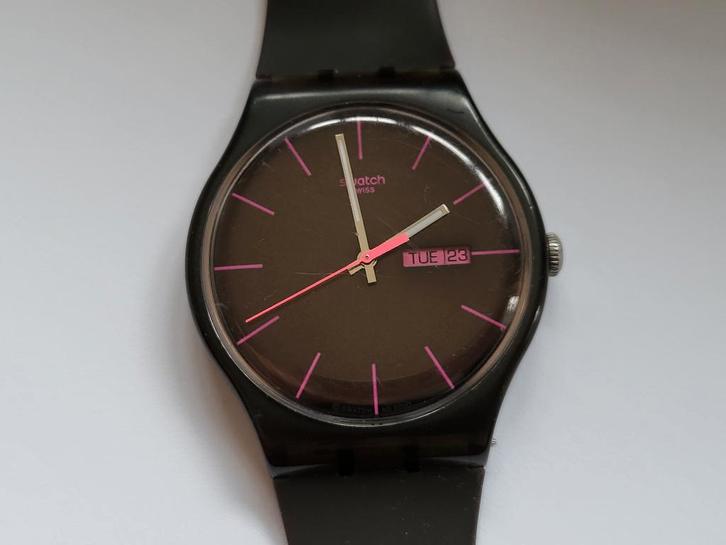 Swatch Brown Rebel SUOC700 collection New Gent, Bijoux, Sacs & Beauté, Montres | Hommes, Utilisé, Swatch, Synthétique, Synthétique