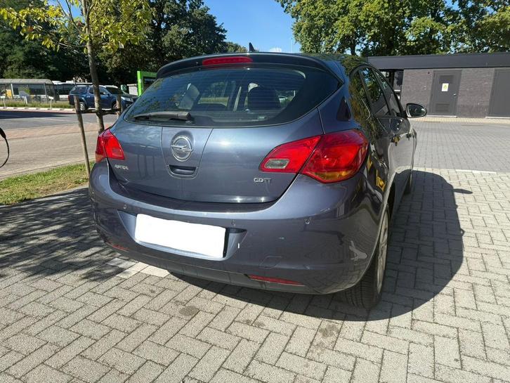 Opel astra mag vandaag nog weg!, Auto's, Opel, Benzine, Euro 5, Ophalen