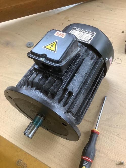 Inductiemotor 400v, Doe-het-zelf en Bouw, Motoren, Zo goed als nieuw, Elektromotor, 1800 rpm of meer, Ophalen of Verzenden