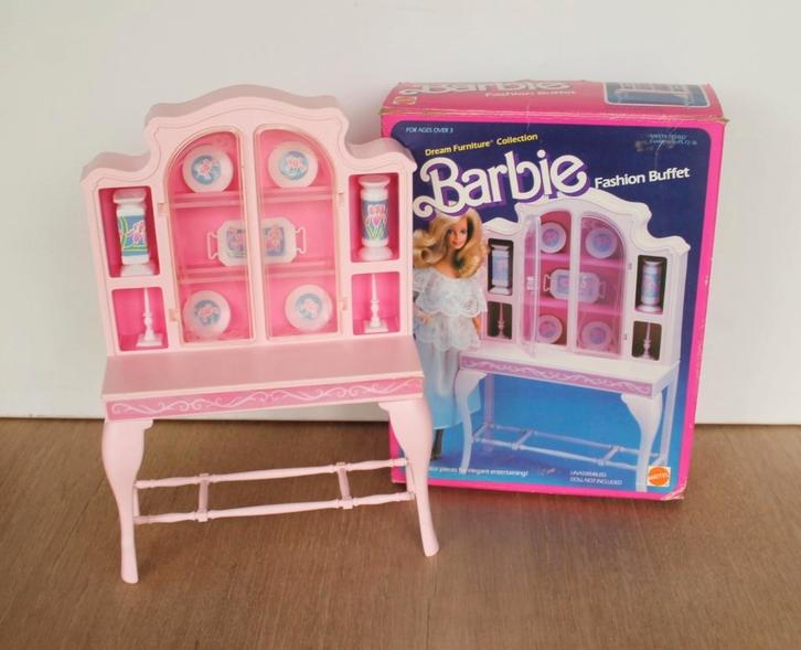 Barbie Fashion Buffet, 9479 Dream Furniture, 1984 MIB, Kinderen en Baby's, Speelgoed | Poppen, Zo goed als nieuw, Barbie, Ophalen of Verzenden