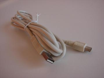 Adaptor kabel USB en mini-USB beschikbaar voor biedingen