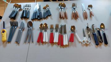 Uitgebreid set bestek goed voor kamping ed beschikbaar voor biedingen