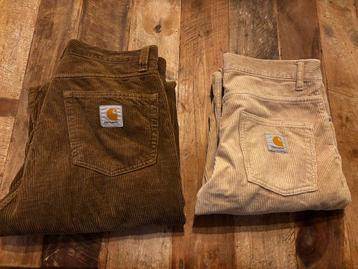 Twee floeren Carhart broeken beschikbaar voor biedingen