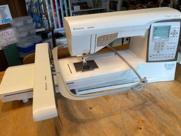 Husqvarna Viking Designer Topaz 30 naai- en borduurmachine beschikbaar voor biedingen