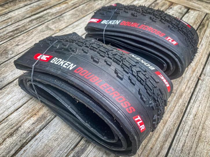 IRC Boken DoubleCross TLR 700x42 - nieuwe gravelbanden, Sport en Fitness, Wielrennen, Nieuw, Overige typen, Ophalen of Verzenden