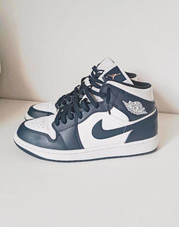 Air Jordan comme neuve 42.5, Neuf, Enlèvement ou Envoi, Nike, Bleu