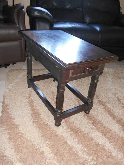 Stevig eiken bijzettafel/salontafeltje met lade, Huis en Inrichting, Tafels | Salontafels, Zo goed als nieuw, 50 tot 75 cm, Minder dan 50 cm
