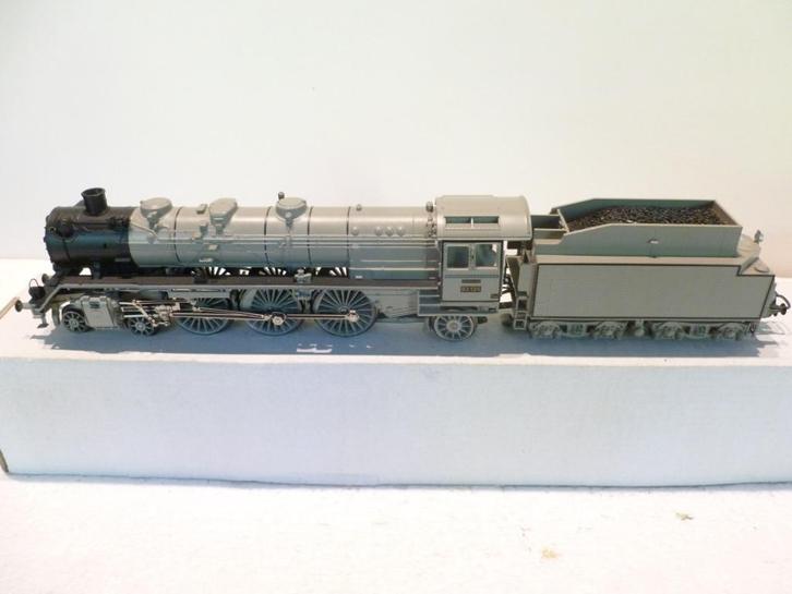 TRAINS HO, Hobby en Vrije tijd, Modeltreinen | H0, Zo goed als nieuw, Locomotief, Wisselstroom, Märklin, Analoog, Ophalen of Verzenden
