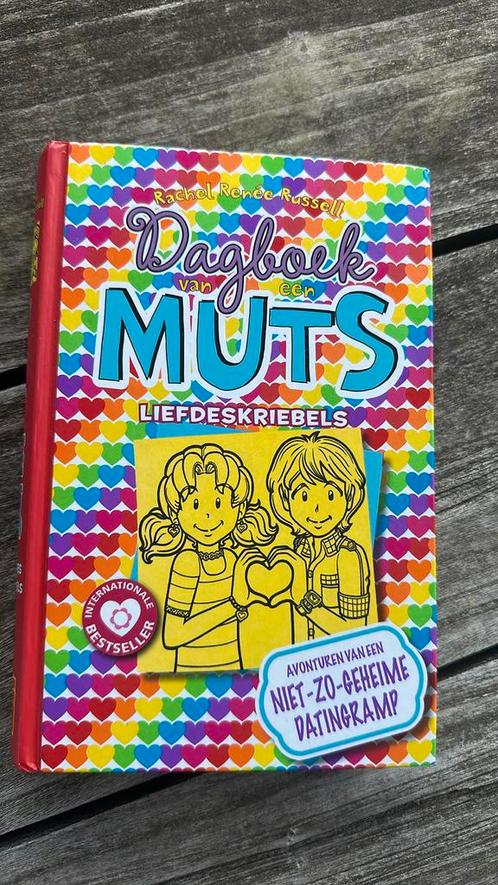 Rachel Renée Russell - Liefdeskriebels, Boeken, Kinderboeken | Jeugd | 10 tot 12 jaar, Zo goed als nieuw, Ophalen of Verzenden