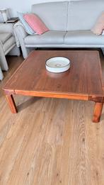 Table basse en noyer massif, Maison & Meubles, 100 à 150 cm, Moins de 50 cm, 100 à 150 cm, Enlèvement